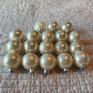 Set of 18 Vintage Rauch Glass Ornaments – soft silver (5.5”)